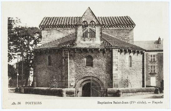 Vorschaubild Poitiers: Baptisterium Saint-Jean, Fassade (Postkarte aus der Diakartei) 